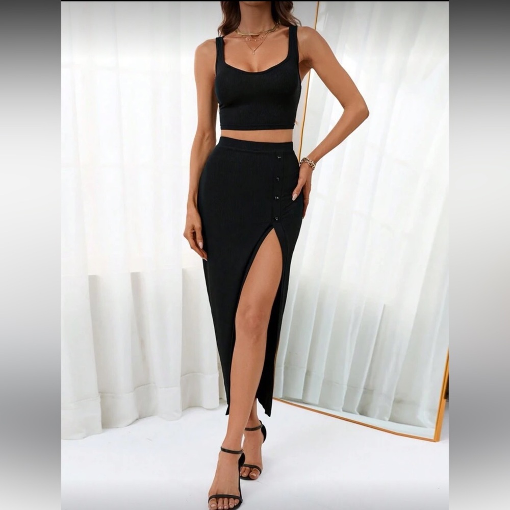 Elegant Black High-Slit Skirt set